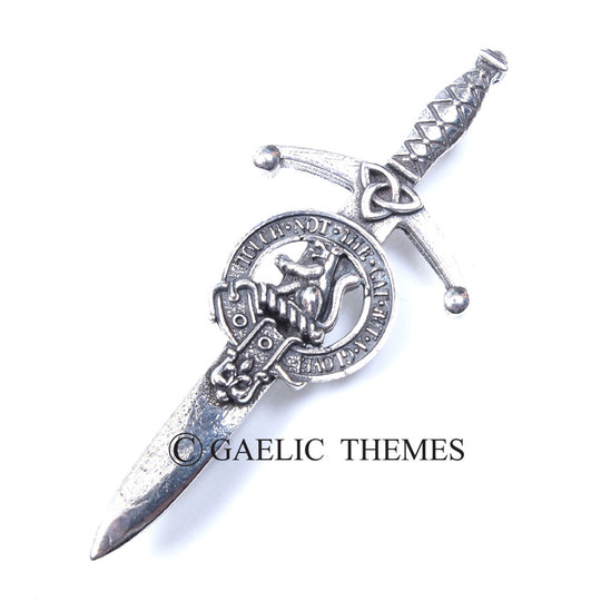 A silver dagger prominently displaying a Scottish crest, embodying traditional craftsmanship and heritage in its design.