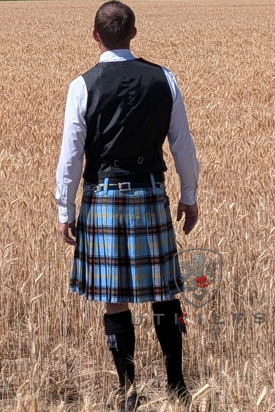 Traditional Kilt Package – Build Your Own Formal Package: Argyll, Braemar, Modern, Prince Charlie, Wallace