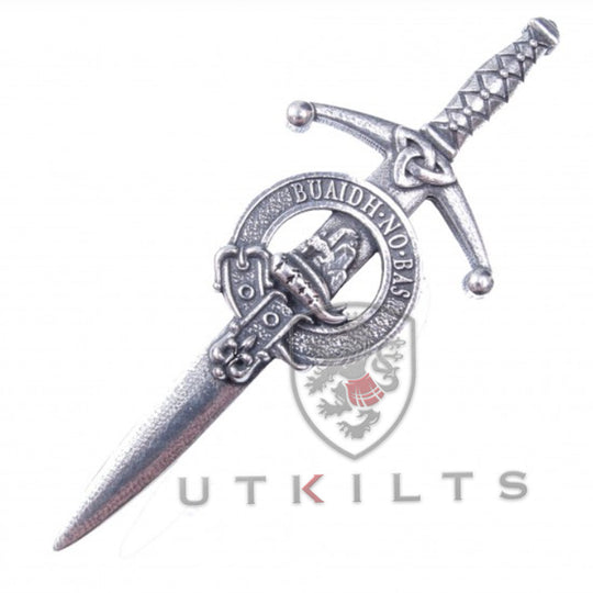 A silver dagger adorned showcasing a blend of elegance and national pride in its design.