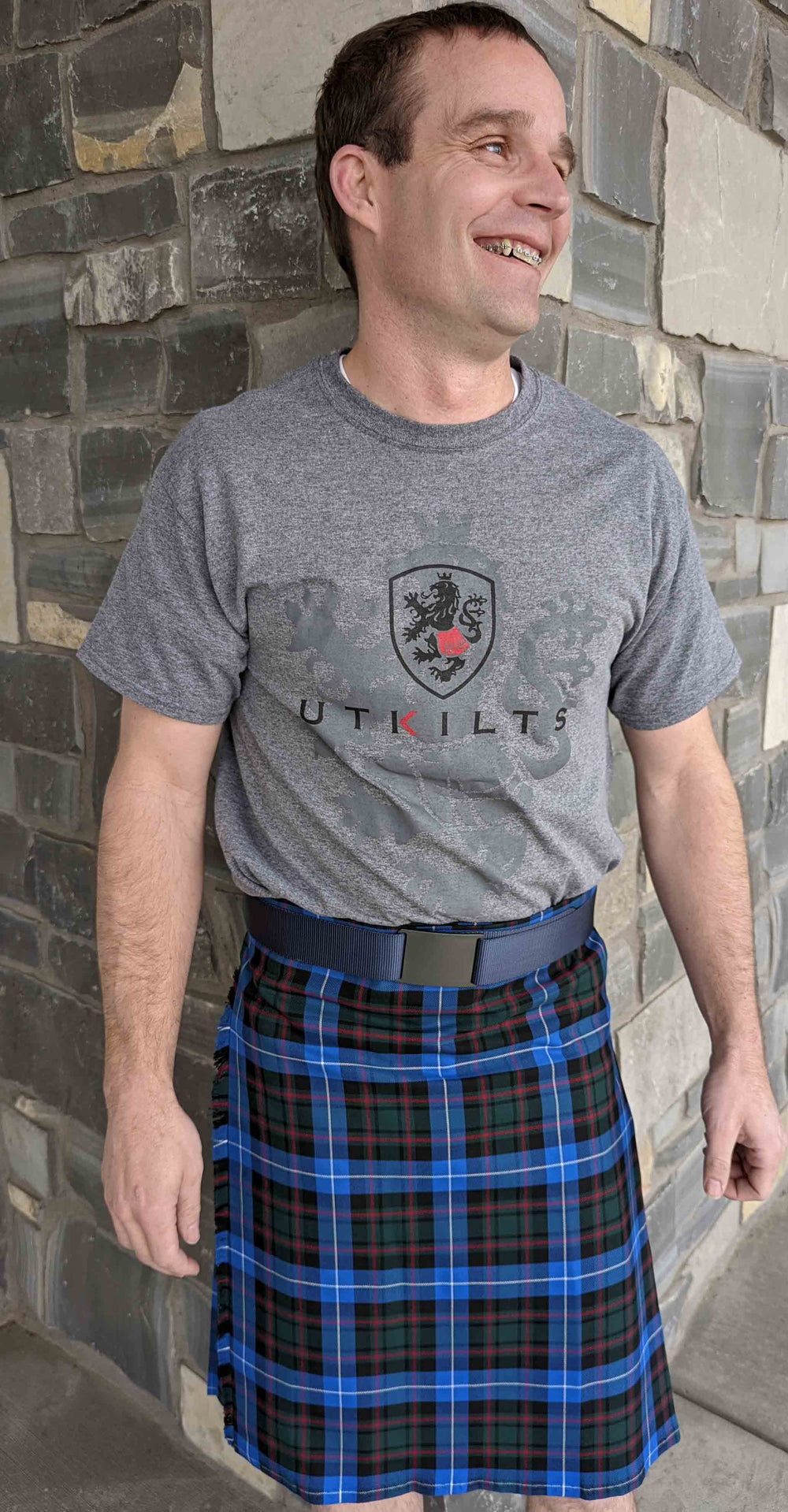 CLEARANCE! Made in Scotland Traditional 4 Yard Kilt - 32x23 MacKillop Modern Tartan