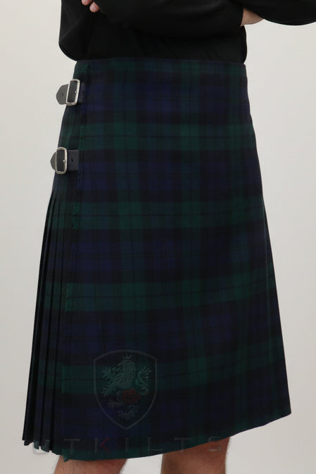 Traditional Kilt – Premium 6–8 Yard Wool, Black Watch