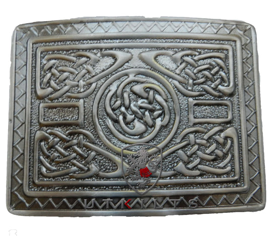 A beautifully crafted silver belt buckle adorned with a detailed Celtic design, highlighting its artistic features.