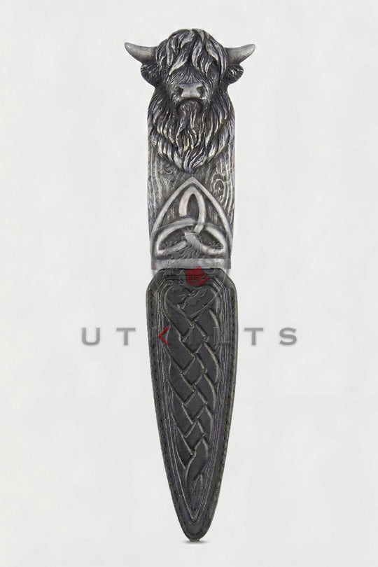 Sgian Dubh – Inverloch, Highland Coo Triquetra