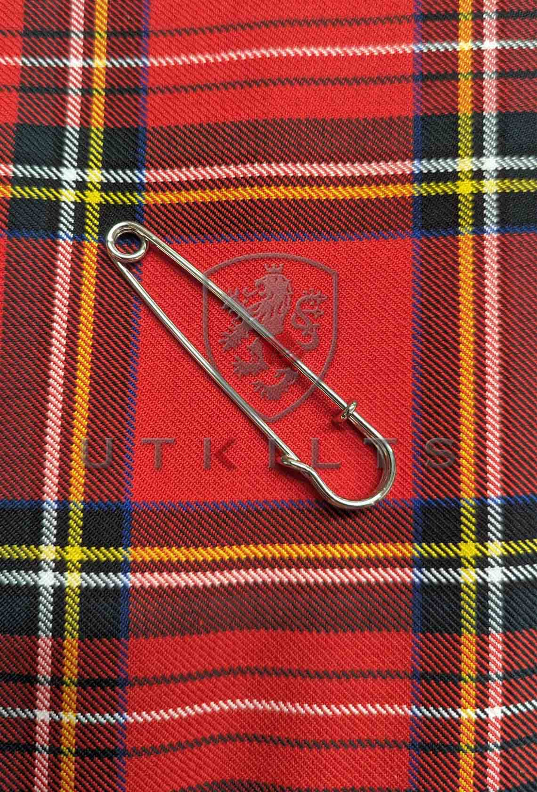 CLEARANCE! 5 yard Made in Scotland Royal Stewart PV Tartan Kilt - Includes free Military Style Safety Kilt Pin - 32x24