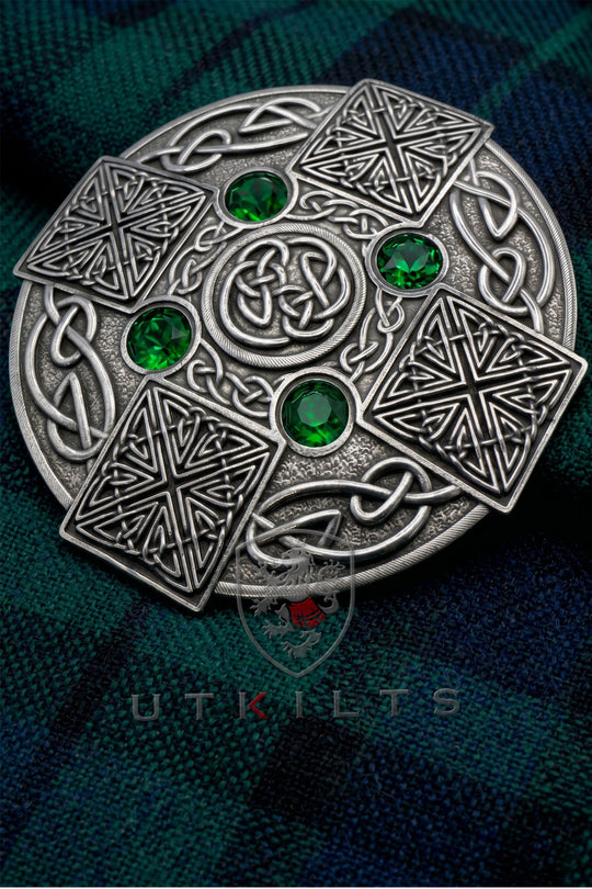 Plaid & Sash Brooch – InverLoch, Stone Celtic