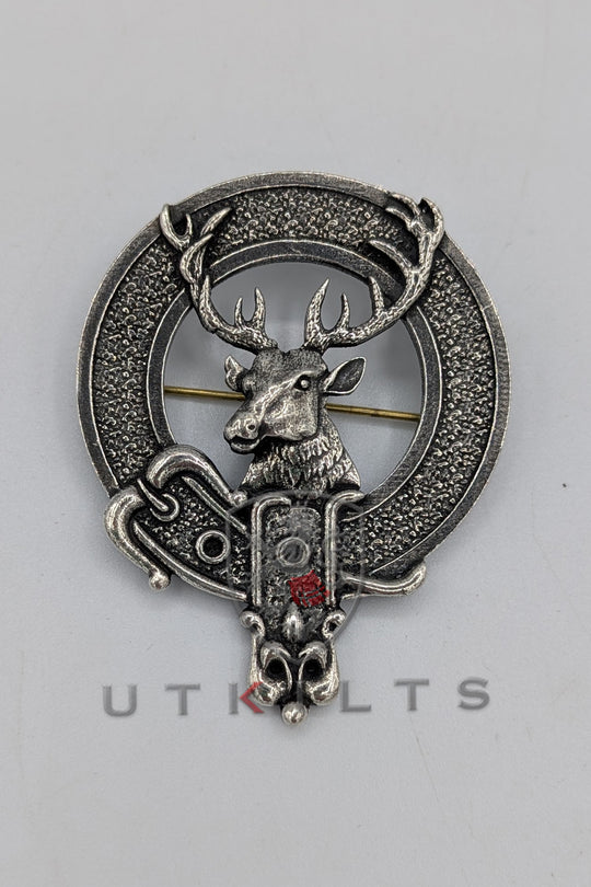 Kilt Accessory Bundle – Inverloch, Monarch Stag: Buckle – Cap Badge – Pin