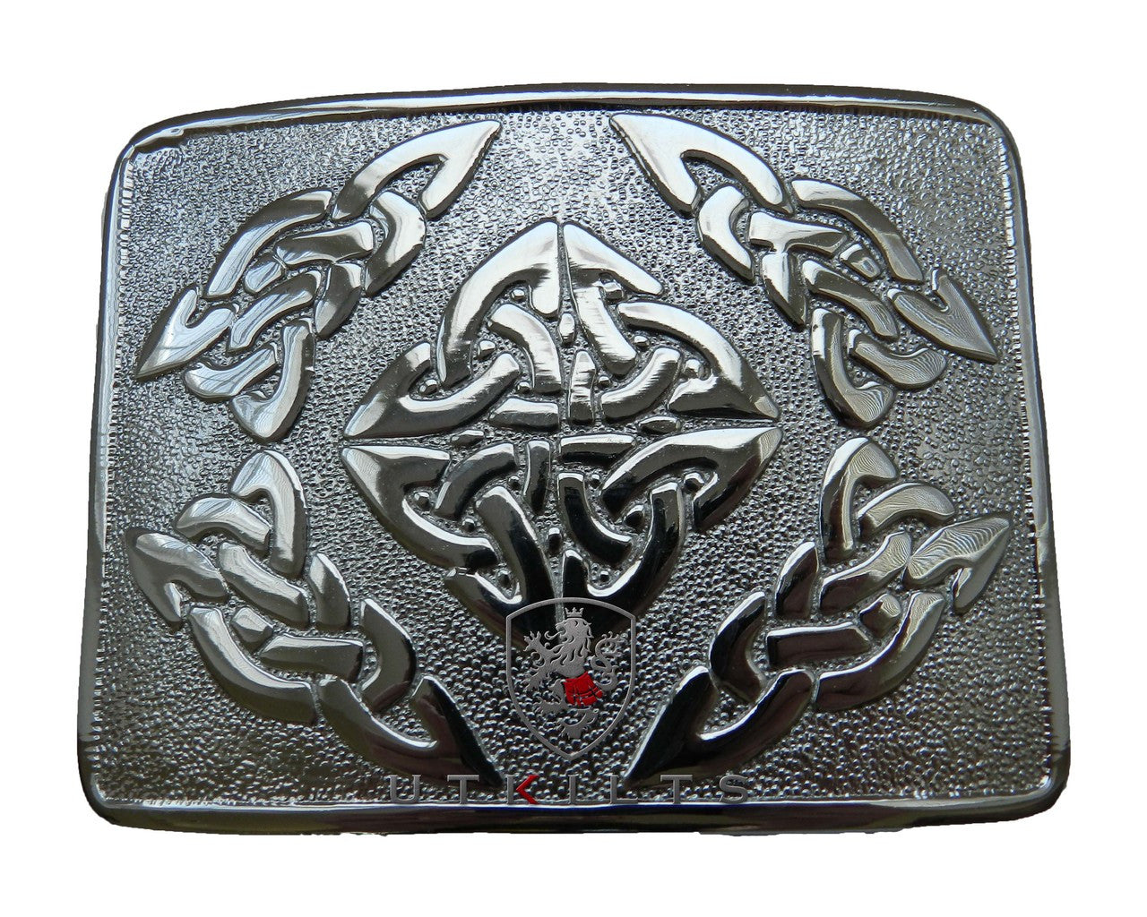  A silver belt buckle featuring an intricate Celtic design, showcasing 3 chrome accents for added elegance.