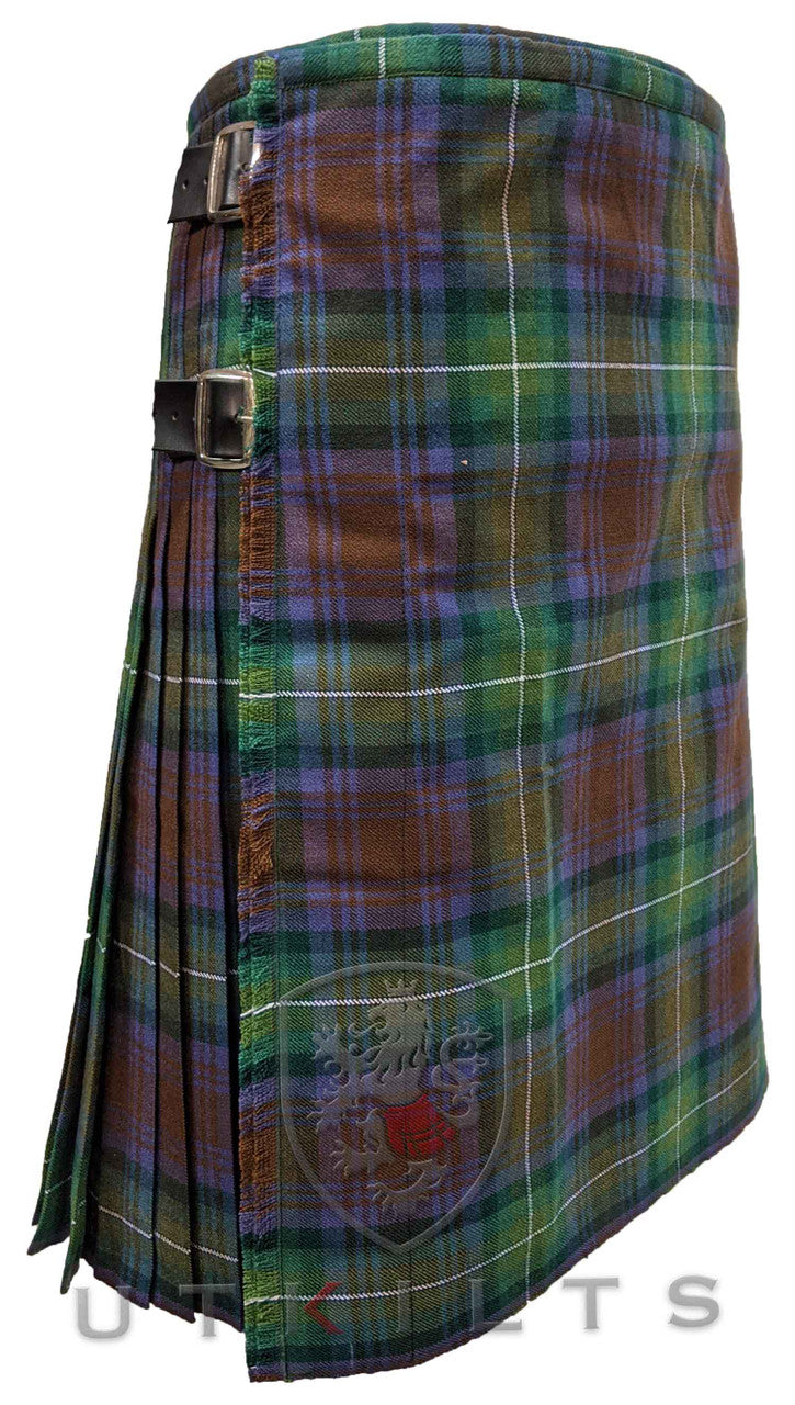  Front view of a premium 16oz wool tartan kilt with a distinctive plaid pattern and a stylish buckle.