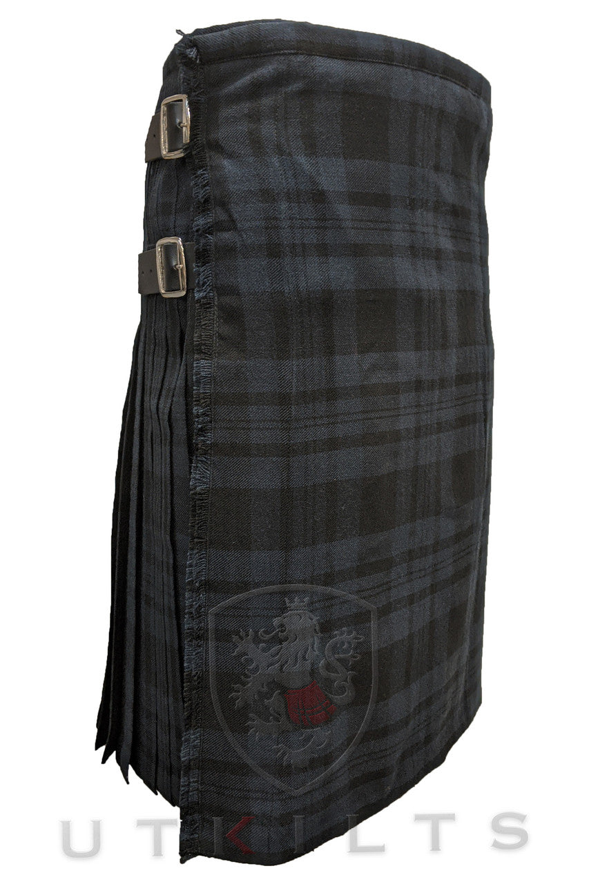 A premium black and grey tartan kilt made of 16oz wool, featuring two stylish buckles for a refined look.